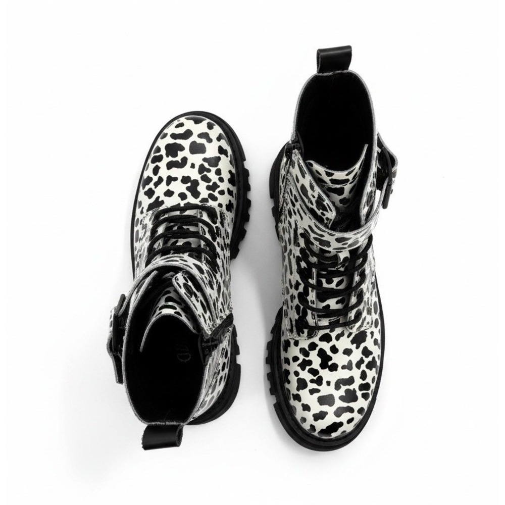Levis Womens Giselle- Leopard Print Combat Lace Up Boots Shoes‎ Black Cream NEW - Picture 8 of 16